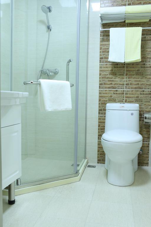 Qingdao Fu Yong Hotel Kamer foto