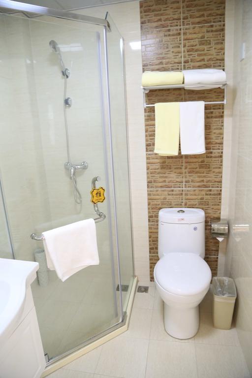 Qingdao Fu Yong Hotel Kamer foto