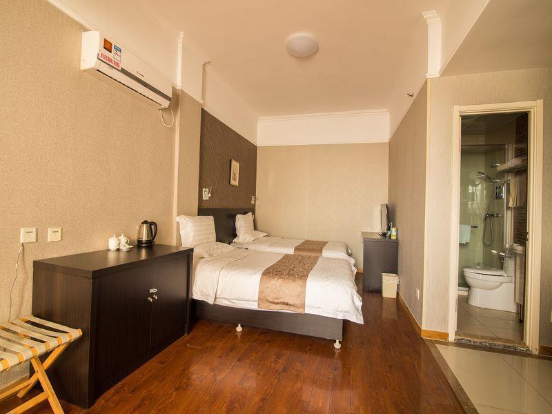 Qingdao Fu Yong Hotel Buitenkant foto